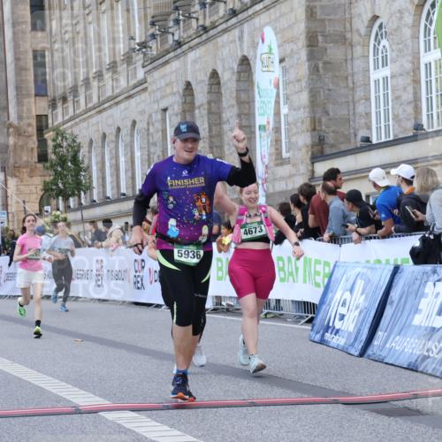 07.09.2025 - BARMER Alsterlauf Strokosch-Dieckow http://msf.ph/oto/8724967 07.09.2025 10:17:04 Ziel 2114, 2857, 3011, 4495, 4497, 4673, 4674, 5261, 5597, 5936, 6065, 6110, 8361 meine-sportfotos.de