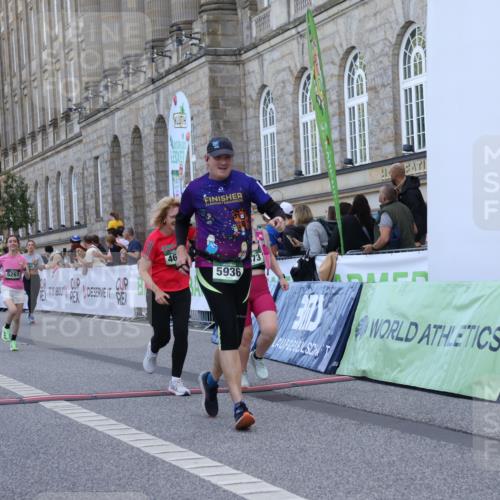 07.09.2025 - BARMER Alsterlauf Strokosch-Dieckow http://msf.ph/oto/8724970 07.09.2025 10:17:05 Ziel 2114, 2857, 3011, 3808, 4495, 4497, 4673, 4674, 5261, 5597, 5936, 6110, 8361 meine-sportfotos.de