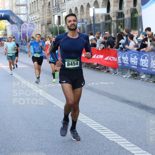 07.09.2025 - BARMER Alsterlauf Strokosch-Dieckow http://msf.ph/oto/8724972 07.09.2025 09:47:44 Ziel 2081, 2240, 2626, 2891, 3465, 3563, 4551, 4602, 4785, 4946, 5110, 5208, 5341, 5487, 5592, 5757, 5777, 6015, 6016, 6244, 6249, 8009, 8275, 8293, 8469 meine-sportfotos.de