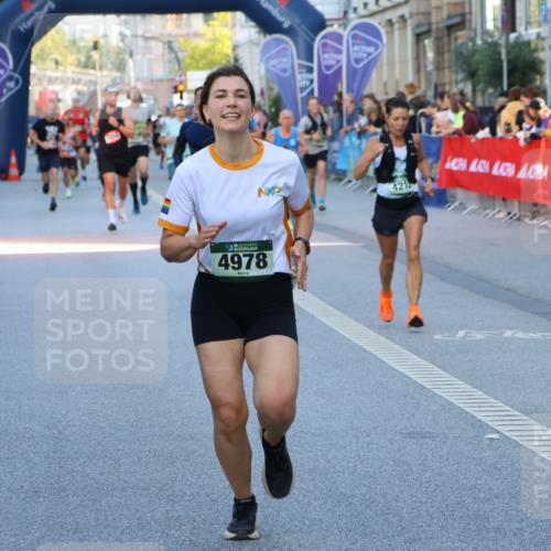 07.09.2025 - BARMER Alsterlauf Strokosch-Dieckow http://msf.ph/oto/8724984 07.09.2025 09:47:39 Ziel 2081, 2240, 2278, 2584, 3465, 4602, 4785, 4884, 4946, 5110, 5208, 5423, 5757, 5917, 6015, 6016, 6249, 8009, 8275, 8293, 8469 meine-sportfotos.de