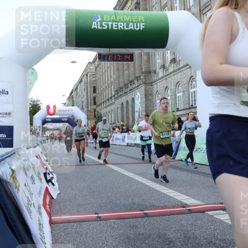 07.09.2025 - BARMER Alsterlauf Strokosch-Dieckow http://msf.ph/oto/8724985 07.09.2025 10:17:13 Ziel 2857, 3808, 3933, 4154, 4402, 4495, 4497, 4534, 4693, 4765, 5163, 5261, 5597, 5888, 6110, 8361 meine-sportfotos.de