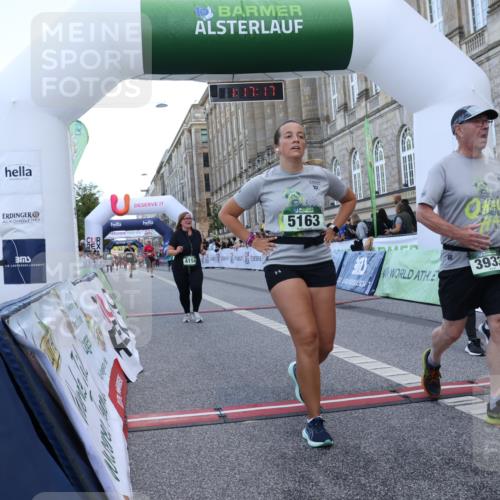 07.09.2025 - BARMER Alsterlauf Strokosch-Dieckow http://msf.ph/oto/8724992 07.09.2025 10:17:16 Ziel 3808, 3933, 4154, 4402, 4534, 4693, 4765, 5163, 5597, 5888, 6110, 8131, 8138 meine-sportfotos.de