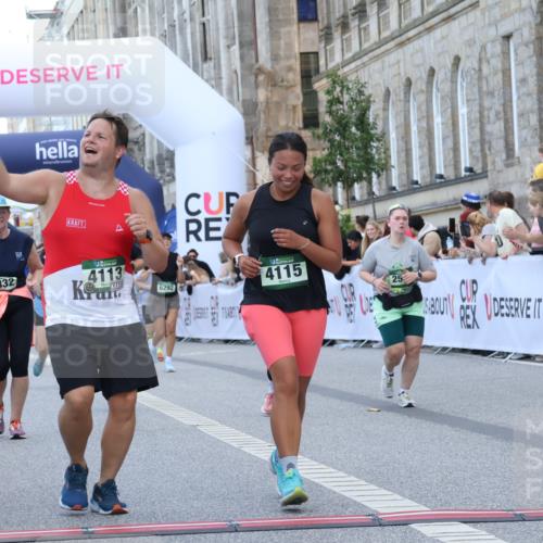 07.09.2025 - BARMER Alsterlauf Strokosch-Dieckow http://msf.ph/oto/8725022 07.09.2025 10:17:34 Ziel 2447, 2448, 2461, 2555, 2718, 4065, 4113, 4115, 4492, 4650, 4995, 5832 meine-sportfotos.de