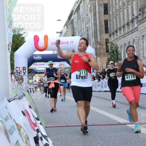 07.09.2025 - BARMER Alsterlauf Strokosch-Dieckow http://msf.ph/oto/8725025 07.09.2025 10:17:35 Ziel 2447, 2448, 2461, 2555, 2718, 4065, 4113, 4115, 4492, 4650, 4995, 5232, 5832, 6292 meine-sportfotos.de