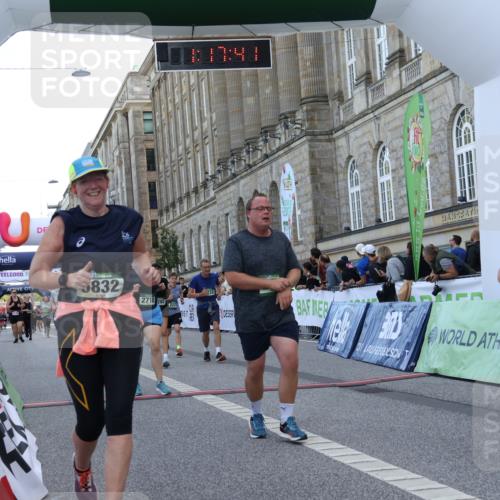 07.09.2025 - BARMER Alsterlauf Strokosch-Dieckow http://msf.ph/oto/8725039 07.09.2025 10:17:40 Ziel 2031, 2222, 2447, 2448, 2555, 2718, 4113, 4115, 5232, 5832, 6292 meine-sportfotos.de