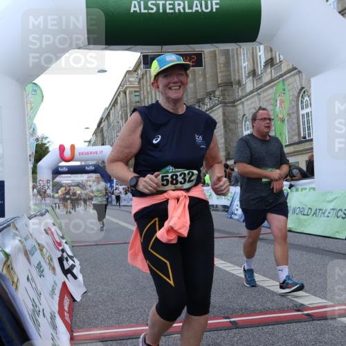 07.09.2025 - BARMER Alsterlauf Strokosch-Dieckow http://msf.ph/oto/8725042 07.09.2025 10:17:40 Ziel 2031, 2222, 2447, 2448, 2555, 2718, 4113, 4115, 5232, 5832, 6292 meine-sportfotos.de