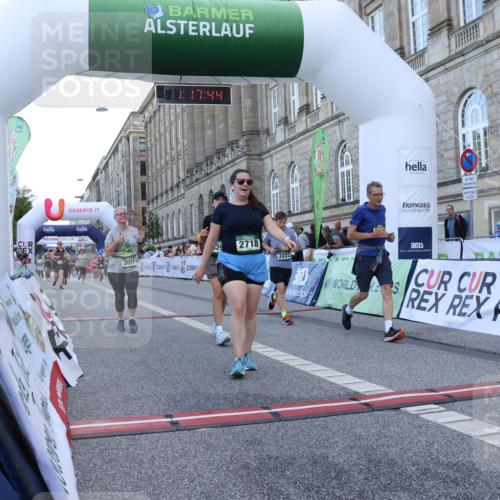 07.09.2025 - BARMER Alsterlauf Strokosch-Dieckow http://msf.ph/oto/8725050 07.09.2025 10:17:43 Ziel 2031, 2222, 2268, 2447, 2448, 2555, 2718, 2720, 4109, 4680, 5232, 5832, 6292 meine-sportfotos.de