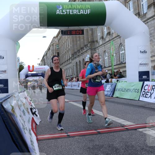 07.09.2025 - BARMER Alsterlauf Strokosch-Dieckow http://msf.ph/oto/8725096 07.09.2025 10:18:07 Ziel 3372, 4447, 4790, 4791, 5032, 5237, 5545, 5632, 5680, 5946, 8082 meine-sportfotos.de