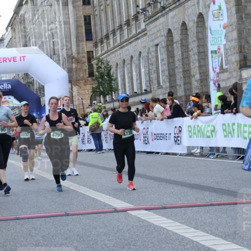 07.09.2025 - BARMER Alsterlauf Strokosch-Dieckow http://msf.ph/oto/8725103 07.09.2025 10:18:11 Ziel 3731, 4447, 4790, 4791, 5032, 5087, 5545, 5632, 5946, 8082 meine-sportfotos.de