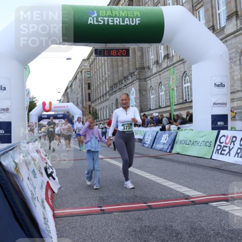 07.09.2025 - BARMER Alsterlauf Strokosch-Dieckow http://msf.ph/oto/8725118 07.09.2025 10:18:18 Ziel 2466, 2901, 3723, 3731, 4019, 4025, 4130, 4148, 4200, 4270, 4790, 4791, 5032, 5087, 5305 meine-sportfotos.de