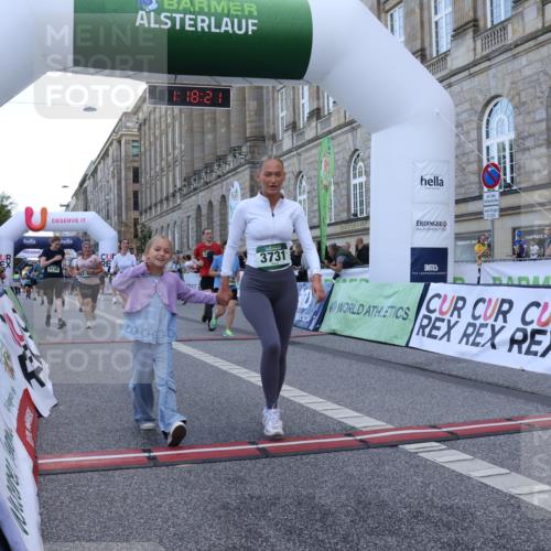 07.09.2025 - BARMER Alsterlauf Strokosch-Dieckow http://msf.ph/oto/8725121 07.09.2025 10:18:19 Ziel 2466, 2901, 3723, 3731, 3862, 4019, 4025, 4130, 4148, 4200, 4270, 5032, 5087, 5305 meine-sportfotos.de
