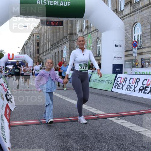 07.09.2025 - BARMER Alsterlauf Strokosch-Dieckow http://msf.ph/oto/8725123 07.09.2025 10:18:19 Ziel 2466, 2901, 3723, 3731, 3862, 4019, 4025, 4130, 4148, 4200, 4270, 5032, 5087, 5305 meine-sportfotos.de