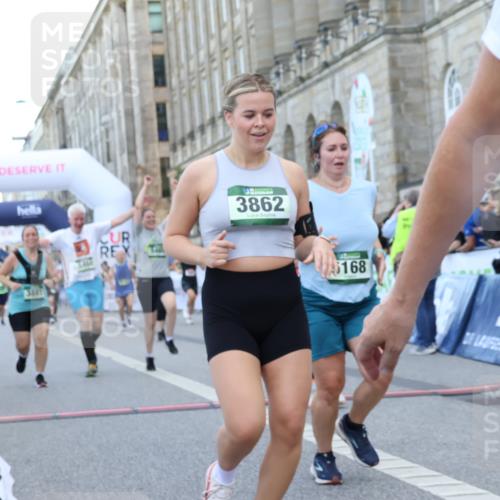 07.09.2025 - BARMER Alsterlauf Strokosch-Dieckow http://msf.ph/oto/8725139 07.09.2025 10:18:27 Ziel 2821, 2901, 3052, 3194, 3723, 3862, 3881, 3993, 4019, 4025, 4200, 4802, 5033, 5168, 5464, 5465, 8119, 8149 meine-sportfotos.de