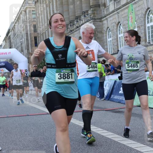 07.09.2025 - BARMER Alsterlauf Strokosch-Dieckow http://msf.ph/oto/8725151 07.09.2025 10:18:31 Ziel 2493, 2821, 3000, 3052, 3194, 3199, 3200, 3435, 3862, 3881, 3993, 4404, 4802, 5033, 5168, 5464, 5465, 8119, 8149, 8326 meine-sportfotos.de