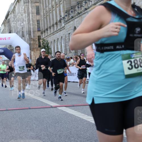 07.09.2025 - BARMER Alsterlauf Strokosch-Dieckow http://msf.ph/oto/8725152 07.09.2025 10:18:32 Ziel 2493, 2821, 3000, 3052, 3194, 3199, 3200, 3435, 3881, 3993, 4404, 4802, 5033, 5168, 5464, 5465, 8119, 8149, 8326 meine-sportfotos.de