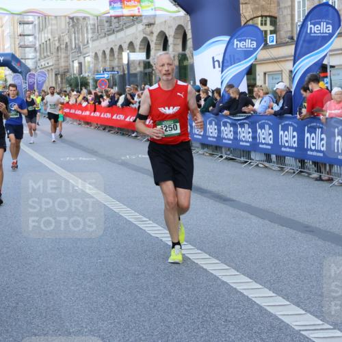 07.09.2025 - BARMER Alsterlauf Strokosch-Dieckow http://msf.ph/oto/8725154 07.09.2025 09:47:05 Ziel 2564, 3484, 3555, 4010, 4068, 4196, 4212, 4408, 4427, 4524, 4978, 5296, 5538, 5775, 5941, 6294, 6298, 6321, 8161, 8339, 8368 meine-sportfotos.de