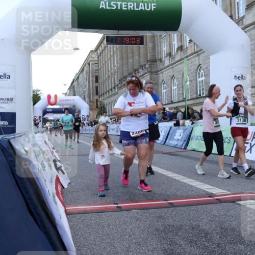 07.09.2025 - BARMER Alsterlauf Strokosch-Dieckow http://msf.ph/oto/8725232 07.09.2025 10:19:01 Ziel 2255, 2286, 2575, 2715, 3138, 3139, 3499, 4343, 4661, 4724, 8214 meine-sportfotos.de