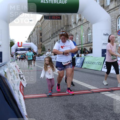 07.09.2025 - BARMER Alsterlauf Strokosch-Dieckow http://msf.ph/oto/8725235 07.09.2025 10:19:02 Ziel 2255, 2575, 2715, 3138, 3139, 3499, 4724 meine-sportfotos.de