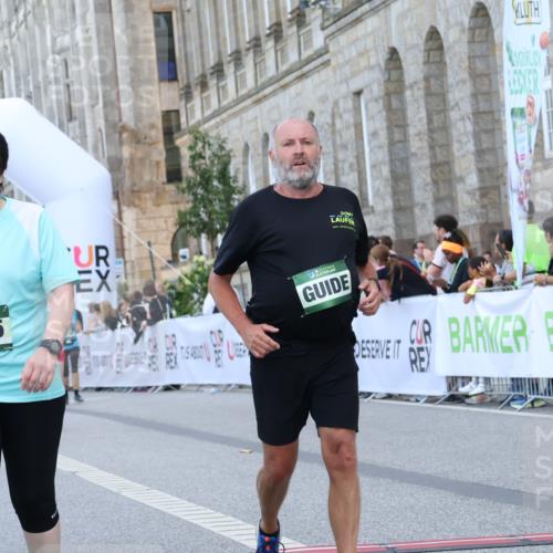 07.09.2025 - BARMER Alsterlauf Strokosch-Dieckow http://msf.ph/oto/8725242 07.09.2025 10:19:05 Ziel 2099, 2575, 2715, 3478, 4724 meine-sportfotos.de