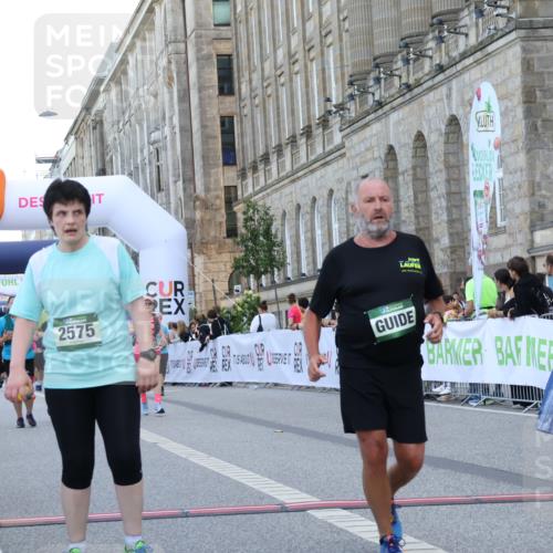 07.09.2025 - BARMER Alsterlauf Strokosch-Dieckow http://msf.ph/oto/8725244 07.09.2025 10:19:06 Ziel 2099, 2575, 3478, 4724, 8021 meine-sportfotos.de