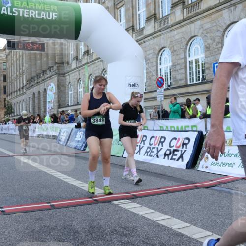 07.09.2025 - BARMER Alsterlauf Strokosch-Dieckow http://msf.ph/oto/8725289 07.09.2025 10:19:32 Ziel 2063, 2219, 3143, 3848, 3849, 4869, 6055 meine-sportfotos.de