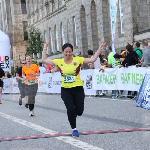 07.09.2025 - BARMER Alsterlauf Strokosch-Dieckow http://msf.ph/oto/8725330 07.09.2025 10:19:53 Ziel 2024, 2725, 3399, 3400, 3581, 4060, 4207, 4390, 4410, 4438, 4459, 5325, 5712, 6003 meine-sportfotos.de