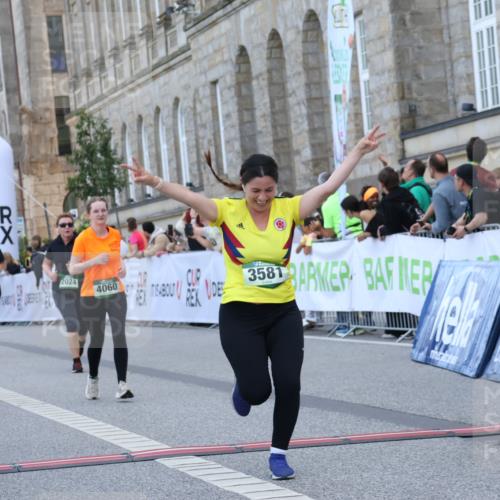 07.09.2025 - BARMER Alsterlauf Strokosch-Dieckow http://msf.ph/oto/8725332 07.09.2025 10:19:54 Ziel 2024, 3399, 3400, 3581, 4060, 4207, 4390, 4410, 4438, 4459, 5325, 5712, 6003 meine-sportfotos.de