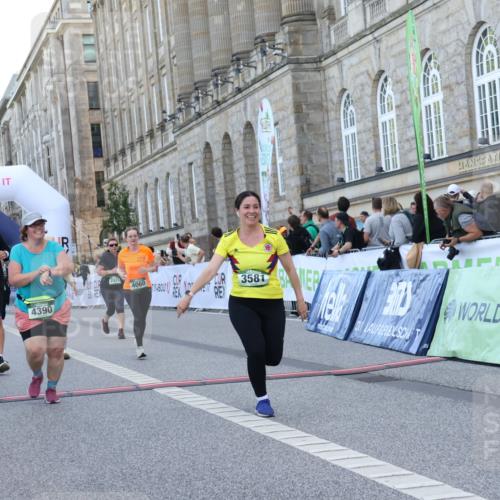 07.09.2025 - BARMER Alsterlauf Strokosch-Dieckow http://msf.ph/oto/8725333 07.09.2025 10:19:54 Ziel 2024, 3399, 3400, 3581, 4060, 4207, 4390, 4410, 4438, 4459, 5325, 5712, 6003 meine-sportfotos.de