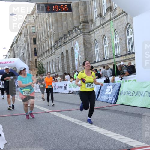 07.09.2025 - BARMER Alsterlauf Strokosch-Dieckow http://msf.ph/oto/8725335 07.09.2025 10:19:54 Ziel 2024, 3399, 3400, 3581, 4060, 4207, 4390, 4410, 4438, 4459, 5325, 5712, 6003 meine-sportfotos.de