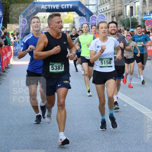 07.09.2025 - BARMER Alsterlauf Strokosch-Dieckow http://msf.ph/oto/8725384 07.09.2025 09:46:24 Ziel 2117, 2335, 2381, 2487, 2541, 2777, 3412, 3790, 3942, 4216, 4354, 4385, 4527, 4651, 4732, 4866, 4985, 5340, 5768, 6030, 6073, 6237, 8316, 8431, 8449 meine-sportfotos.de