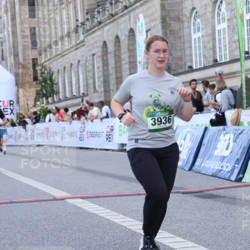 07.09.2025 - BARMER Alsterlauf Strokosch-Dieckow http://msf.ph/oto/8725385 07.09.2025 10:20:24 Ziel 3488, 3566, 3643, 3936, 4145 meine-sportfotos.de
