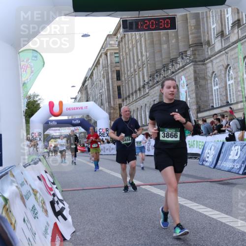 07.09.2025 - BARMER Alsterlauf Strokosch-Dieckow http://msf.ph/oto/8725390 07.09.2025 10:20:28 Ziel 2525, 2980, 3488, 3936, 4145, 5138 meine-sportfotos.de