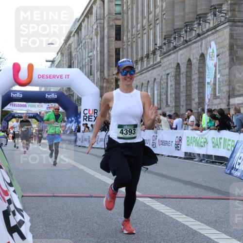 07.09.2025 - BARMER Alsterlauf Strokosch-Dieckow http://msf.ph/oto/8725413 07.09.2025 10:20:42 Ziel 4393, 4394 meine-sportfotos.de