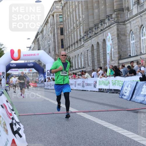 07.09.2025 - BARMER Alsterlauf Strokosch-Dieckow http://msf.ph/oto/8725419 07.09.2025 10:20:45 Ziel 3619, 4393, 4394 meine-sportfotos.de