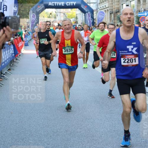 07.09.2025 - BARMER Alsterlauf Strokosch-Dieckow http://msf.ph/oto/8725458 07.09.2025 09:46:11 Ziel 2357, 2381, 2676, 2792, 2953, 3276, 3916, 4131, 4354, 4389, 4480, 4527, 4651, 4732, 4866, 4927, 4985, 5123, 5141, 5584, 5724, 5729, 6011, 6073, 6166, 6286, 8011, 8191, 8316, 8431, 8470 meine-sportfotos.de