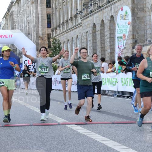 07.09.2025 - BARMER Alsterlauf Strokosch-Dieckow http://msf.ph/oto/8725466 07.09.2025 10:21:13 Ziel 3216, 3297, 3383, 3672, 3786, 3787, 3969, 4151, 4152, 4331, 4971 meine-sportfotos.de