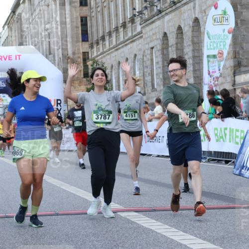 07.09.2025 - BARMER Alsterlauf Strokosch-Dieckow http://msf.ph/oto/8725468 07.09.2025 10:21:14 Ziel 3216, 3297, 3383, 3672, 3786, 3787, 3969, 4151, 4152, 4331, 4971 meine-sportfotos.de