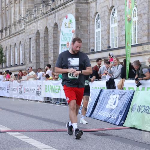 07.09.2025 - BARMER Alsterlauf Strokosch-Dieckow http://msf.ph/oto/8725475 07.09.2025 10:21:19 Ziel 2685, 2686, 2977, 3383, 3786, 3787, 3969, 4141, 4142, 4151, 4152, 4331, 4971 meine-sportfotos.de