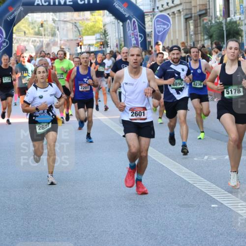 07.09.2025 - BARMER Alsterlauf Strokosch-Dieckow http://msf.ph/oto/8725477 07.09.2025 09:46:06 Ziel 2178, 2357, 2381, 2404, 2676, 2721, 2792, 2953, 3146, 3276, 3788, 3916, 4131, 4134, 4354, 4389, 4480, 4484, 4651, 4732, 4865, 4927, 4985, 5123, 5141, 5150, 5387, 5451, 5584, 5724, 5729, 6011, 6072, 6073, 6166, 6286, 8011, 8191, 8316, 8470 meine-sportfotos.de