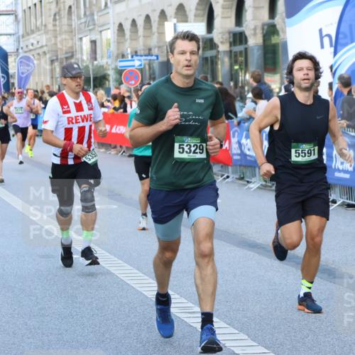 07.09.2025 - BARMER Alsterlauf Strokosch-Dieckow http://msf.ph/oto/8725492 07.09.2025 09:46:03 Ziel 2178, 2357, 2404, 2546, 2676, 2721, 2792, 2953, 3146, 3276, 3788, 3916, 4131, 4134, 4274, 4281, 4358, 4389, 4480, 4484, 4865, 4927, 5123, 5141, 5150, 5387, 5451, 5584, 5724, 5729, 6011, 6072, 6166, 6286, 8011, 8191, 8470 meine-sportfotos.de