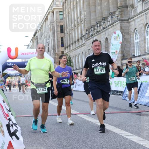 07.09.2025 - BARMER Alsterlauf Strokosch-Dieckow http://msf.ph/oto/8725496 07.09.2025 10:21:26 Ziel 2685, 2686, 2861, 2862, 2977, 4003, 4011, 4141, 4142 meine-sportfotos.de