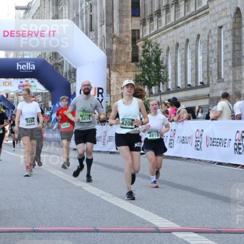 07.09.2025 - BARMER Alsterlauf Strokosch-Dieckow http://msf.ph/oto/8725513 07.09.2025 10:21:33 Ziel 3777, 4003, 4011, 4206, 4564, 4919, 5019, 5594, 5846, 5848 meine-sportfotos.de