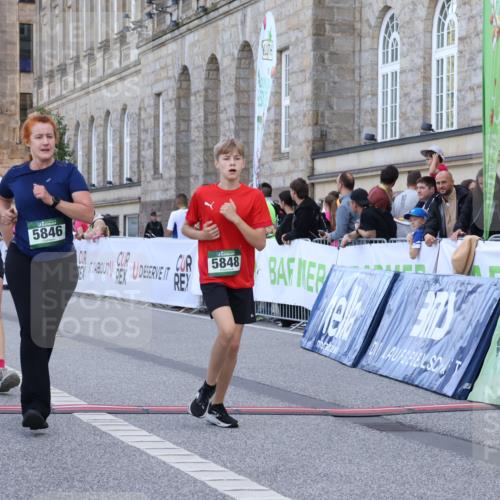 07.09.2025 - BARMER Alsterlauf Strokosch-Dieckow http://msf.ph/oto/8725524 07.09.2025 10:21:39 Ziel 3777, 4206, 4564, 4656, 4919, 5019, 5594, 5846, 5848, 8031 meine-sportfotos.de