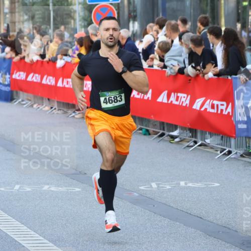 07.09.2025 - BARMER Alsterlauf Strokosch-Dieckow http://msf.ph/oto/8725526 07.09.2025 09:45:48 Ziel 2078, 2201, 2258, 2546, 2601, 2627, 2721, 2935, 3146, 3160, 3727, 3874, 3935, 4134, 4224, 4274, 4281, 4357, 4358, 4865, 4890, 5150, 5178, 5184, 5294, 5373, 5387, 5451, 5591, 5734, 5798, 5963, 6067, 6072, 6229, 8236, 8347, 8411 meine-sportfotos.de