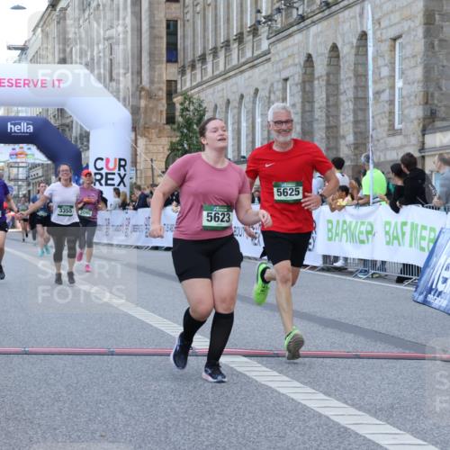 07.09.2025 - BARMER Alsterlauf Strokosch-Dieckow http://msf.ph/oto/8725553 07.09.2025 10:21:56 Ziel 2090, 2241, 3354, 3355, 3965, 3994, 5224, 5623, 5625, 5916 meine-sportfotos.de