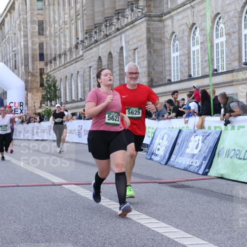 07.09.2025 - BARMER Alsterlauf Strokosch-Dieckow http://msf.ph/oto/8725555 07.09.2025 10:21:56 Ziel 2090, 2241, 3354, 3355, 3965, 3994, 5224, 5623, 5625, 5916 meine-sportfotos.de