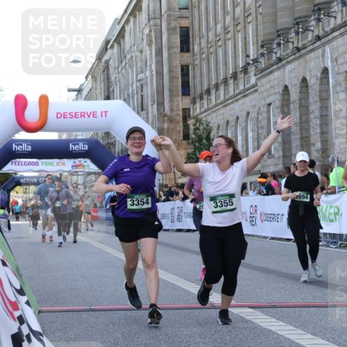 07.09.2025 - BARMER Alsterlauf Strokosch-Dieckow http://msf.ph/oto/8725561 07.09.2025 10:22:00 Ziel 2090, 3354, 3355, 3965, 3994, 4167, 4233, 4234, 5233, 5623, 5625 meine-sportfotos.de