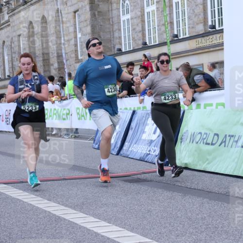 07.09.2025 - BARMER Alsterlauf Strokosch-Dieckow http://msf.ph/oto/8725578 07.09.2025 10:22:05 Ziel 2090, 3354, 3355, 3779, 3780, 3965, 3994, 4167, 4233, 4234, 5233 meine-sportfotos.de