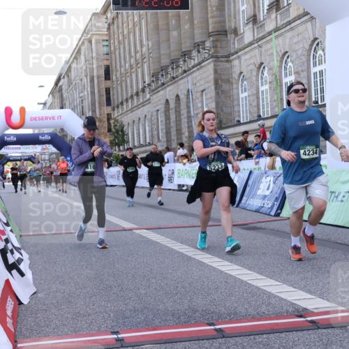 07.09.2025 - BARMER Alsterlauf Strokosch-Dieckow http://msf.ph/oto/8725582 07.09.2025 10:22:06 Ziel 2090, 3183, 3779, 3780, 3965, 3994, 4167, 4233, 4234, 5233 meine-sportfotos.de
