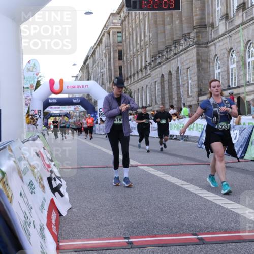 07.09.2025 - BARMER Alsterlauf Strokosch-Dieckow http://msf.ph/oto/8725584 07.09.2025 10:22:07 Ziel 2090, 3183, 3227, 3635, 3779, 3780, 3965, 3994, 4167, 4233, 4234, 5233 meine-sportfotos.de